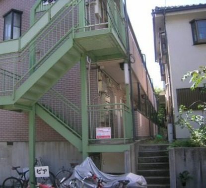 池ノ上駅徒歩4分 木造 世田谷区北沢1丁目のアパート 外観