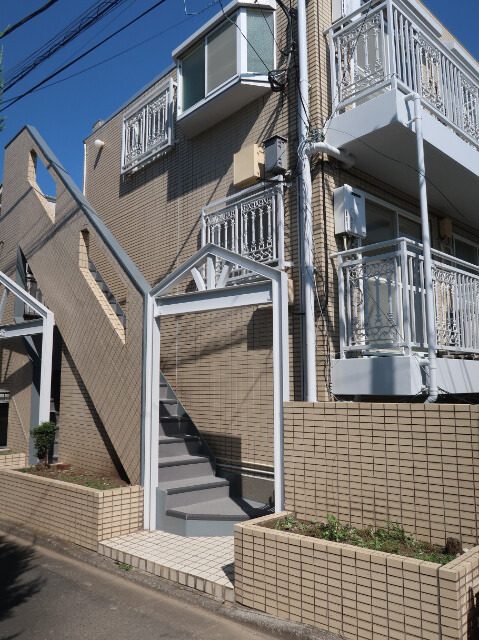 下高井戸駅徒歩5分 鉄骨造 世田谷区赤堤5丁目のマンション 外観