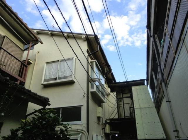 江古田駅徒歩3分 木造 練馬区旭丘1丁目のアパート 外観