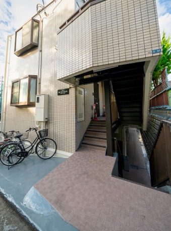 妙蓮寺駅徒歩10分 鉄骨造 横浜市港北区菊名3丁目のマンション 外観