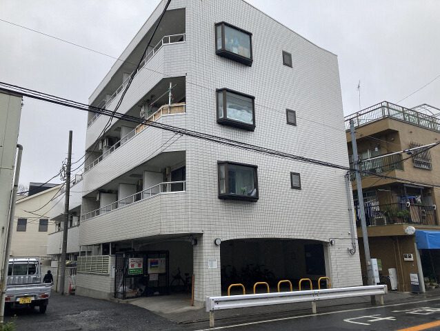 ひばりヶ丘駅徒歩12分 鉄骨造 新座市栗原6丁目のハイツ 外観