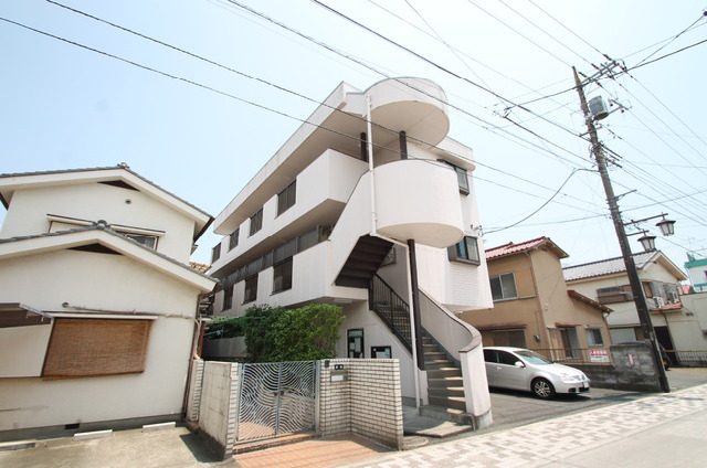 牛浜駅徒歩3分 鉄骨造 福生市牛浜55丁目のマンション 外観